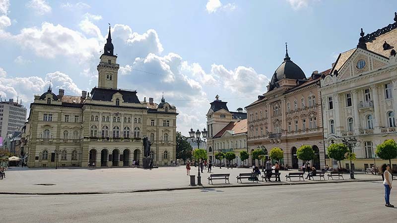 novi sad glavni trg leti